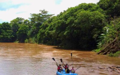 Safari float in Raft and La Fortuna Waterfall